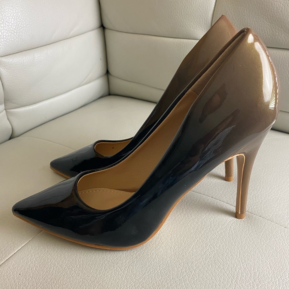 Makers nude color heels
